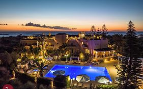 Apollo Resort Art Hotel